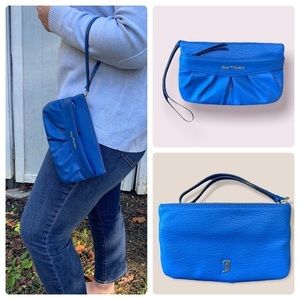 Juicy Couture | medium blue wristlet